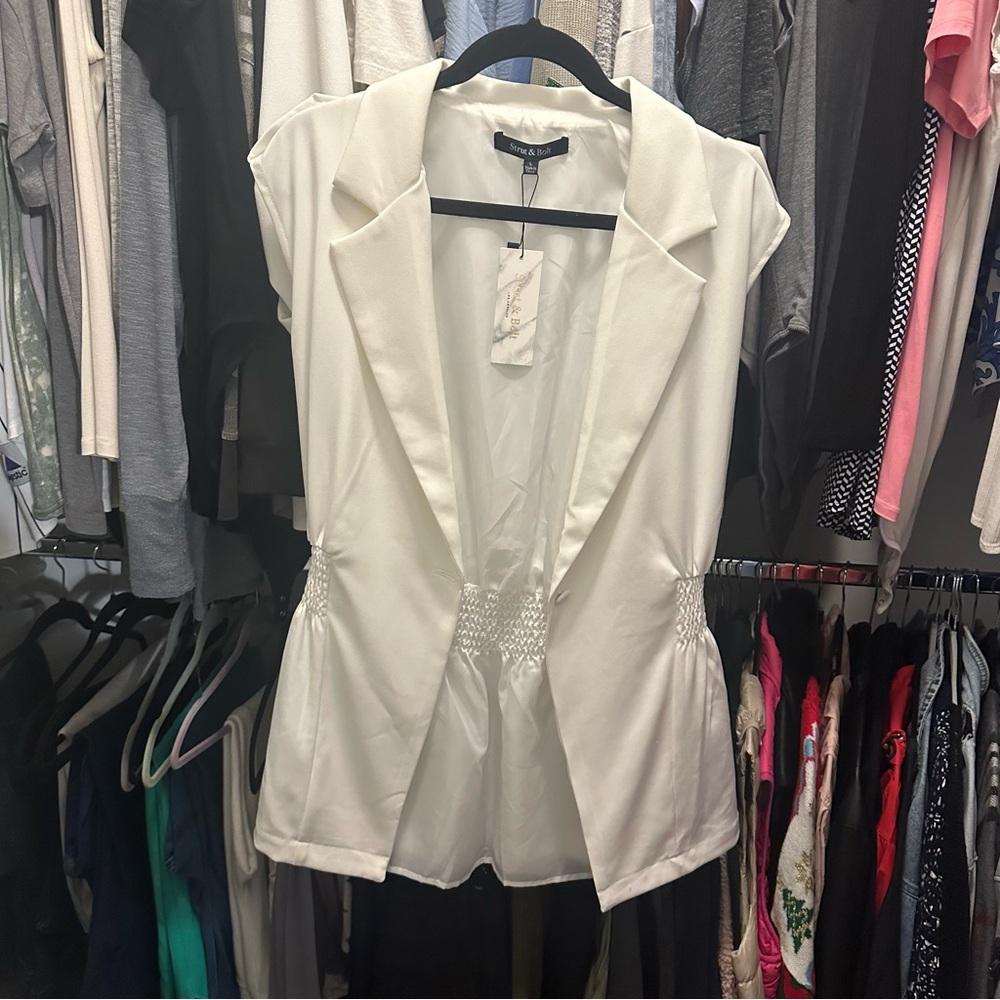 Strut & Bolt Best Blazer Vest size L NWT